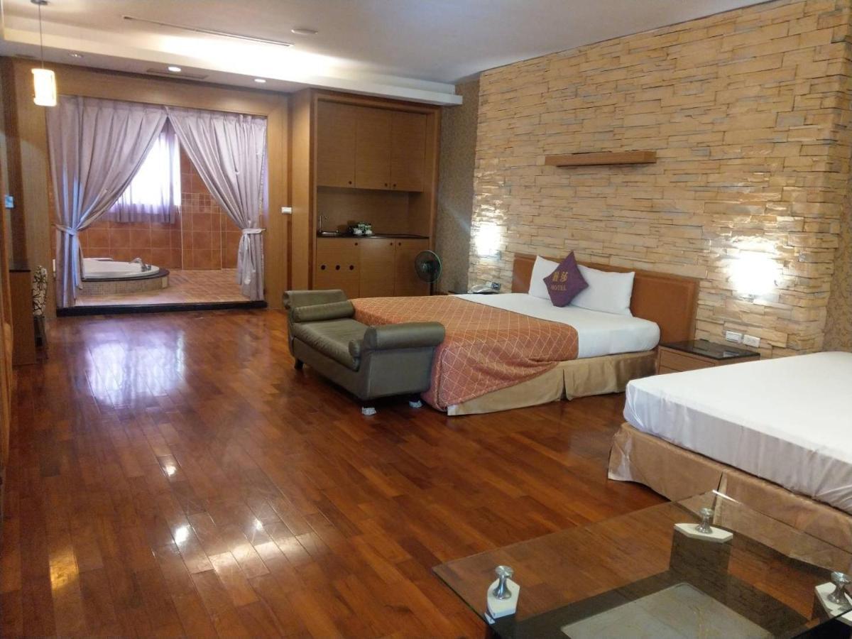 Lisa Motel Kaohsziung Kültér fotó